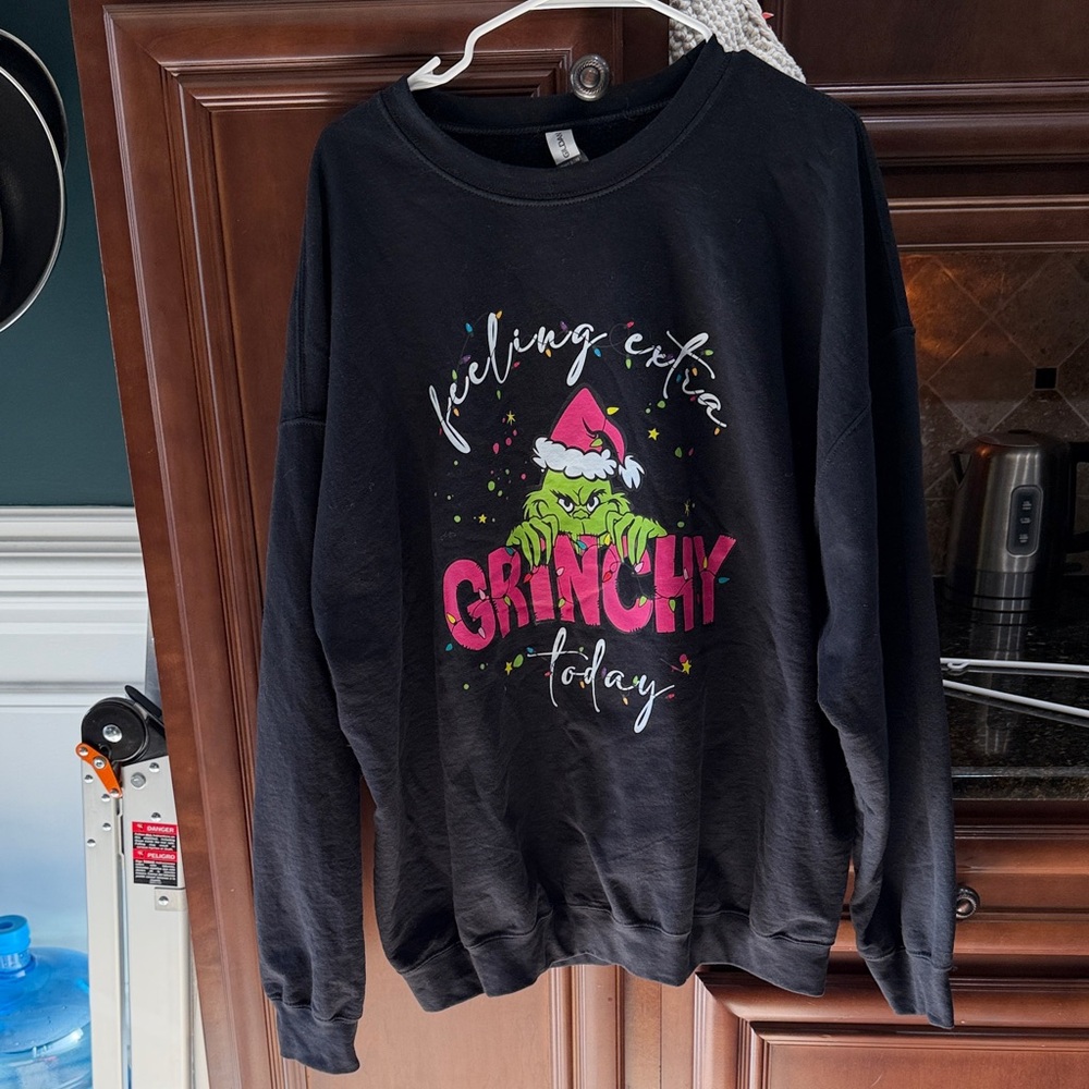 Black Grinch Graphic Sweatshirt. 2X